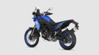 Die Yamaha Tenere 700 stehend von hinten seitlich zu sehen