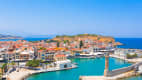 Ein Blick von oben auf die Stadt Rethimnon auf Kreta