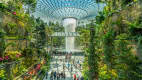 Der Wasserfall im Changi Airport Center