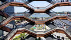 Nahaufnahme der Treppen im The Vessel in New York