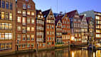 Der Nicolaifleet in Hamburg bei Abendstimmung