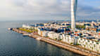 Blick auf das Hochhaus Turning Torso in Malmös Stadtteil Västra Hamnen