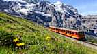 Blick auf die Jungfraubahn im Berner Oberland am Jungfraujoch