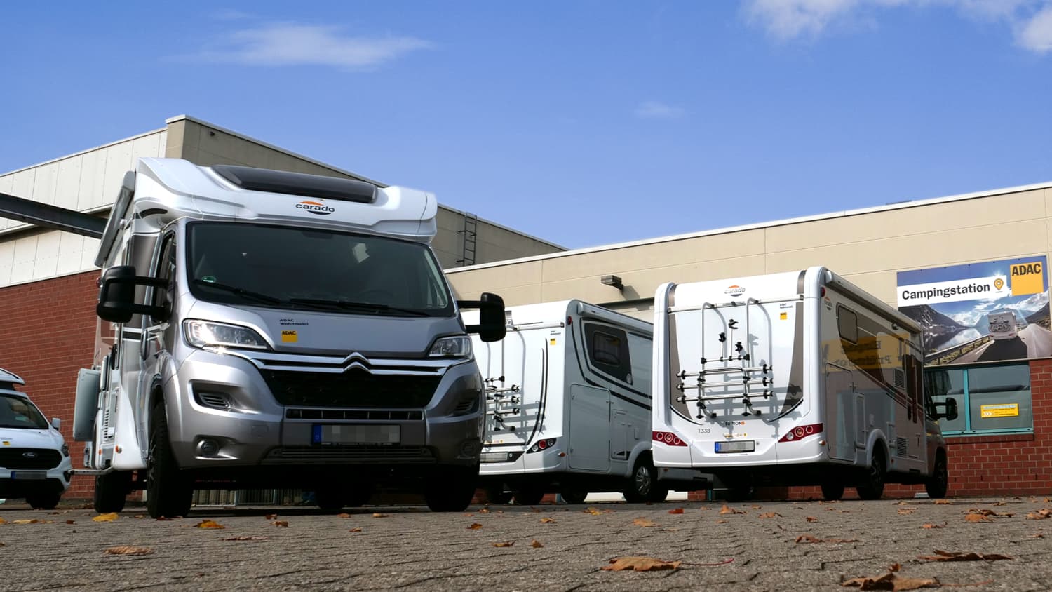 Der ADAC bietet einen Wohnmobil-Stellplatz bei Köln an.