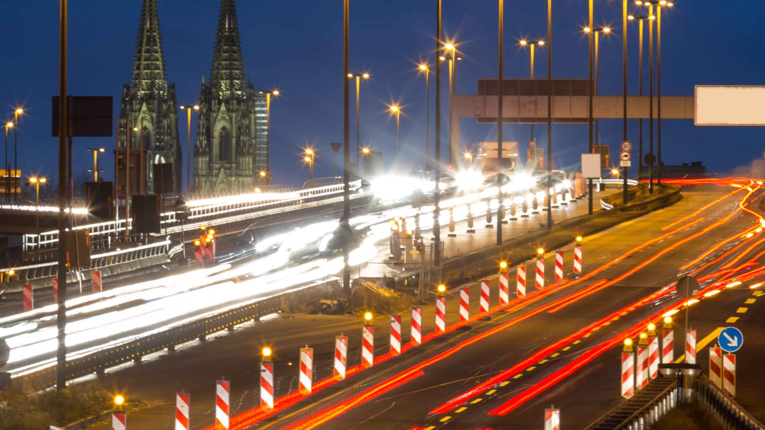 Autoverkehr in Köln