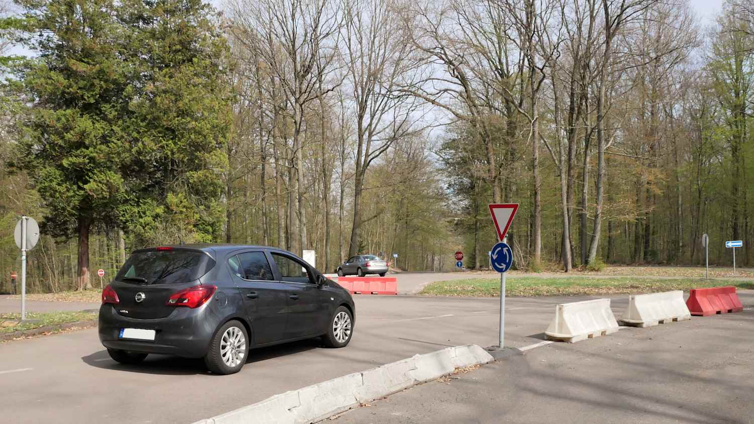 Verkehrserziehung Verkehrsübungsplatz Üben ohne Führerschein