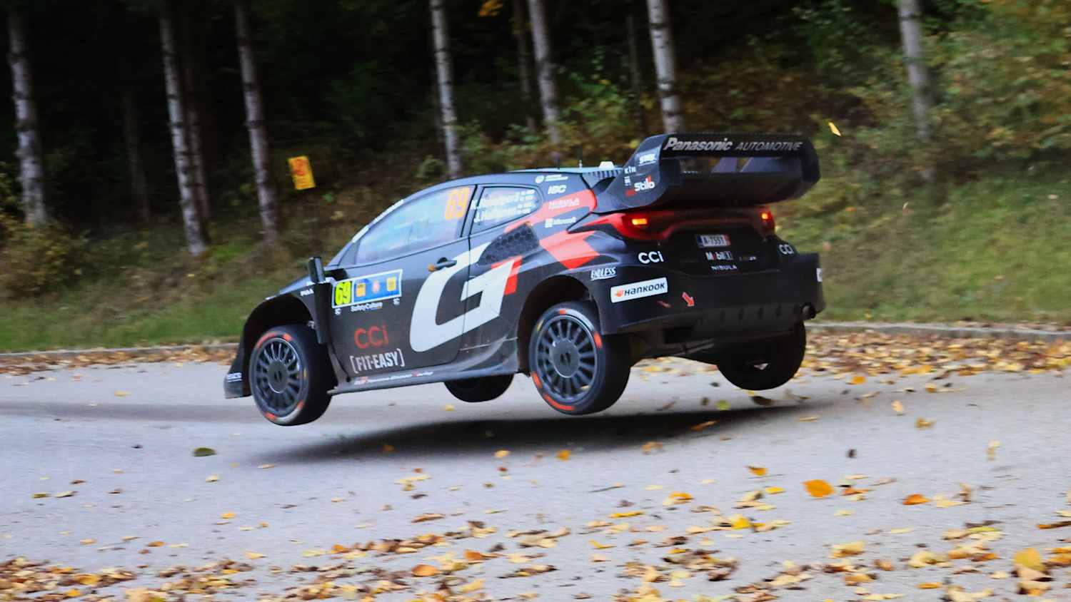 Kalle Rovanperä und Jonne Halttunen fuhren ihren ersten Sieg bei der Central European Rally ein
