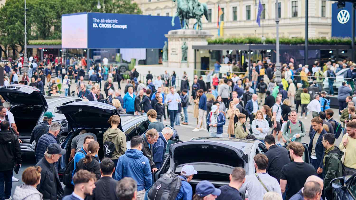 Auf dem Open Space in der Münchener Innenstadt können Mobilitätsfans neue Fahrzeuge und Konzepte hautnah erleben.