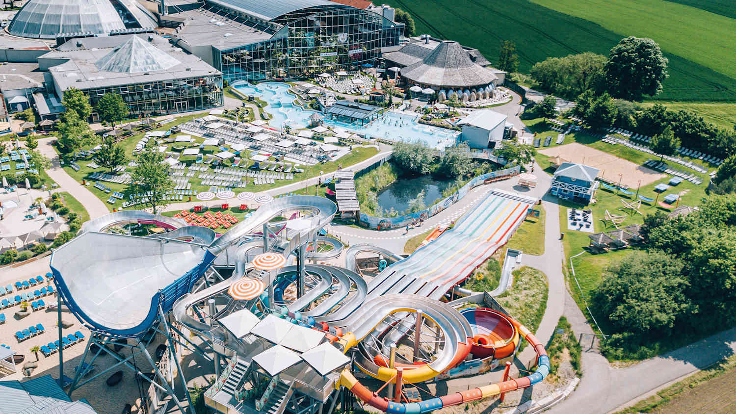 THERME ERDING Luftaufnahme Sommerrutschen