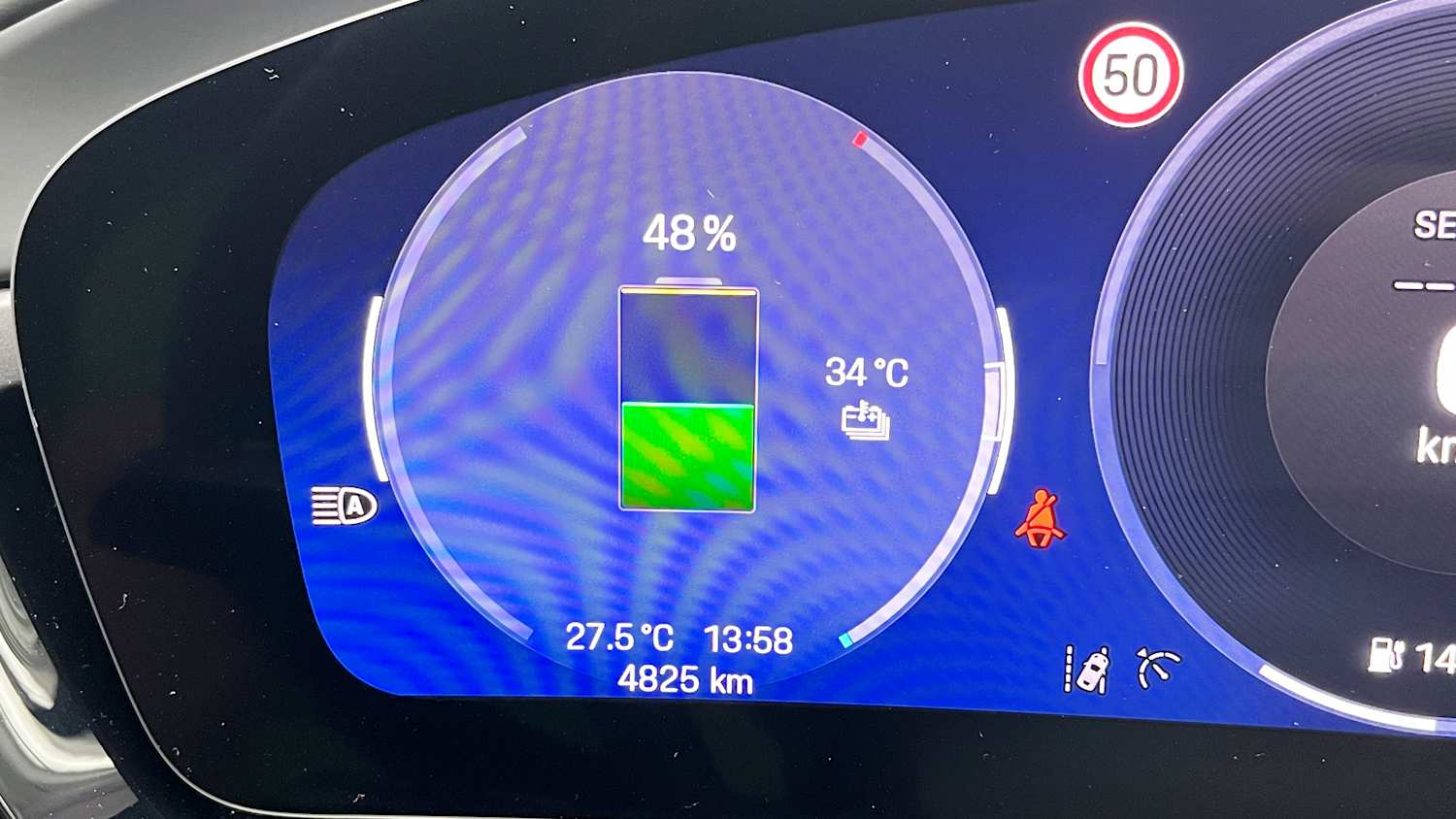 Batterieanzeige E-Auto Schnellladen