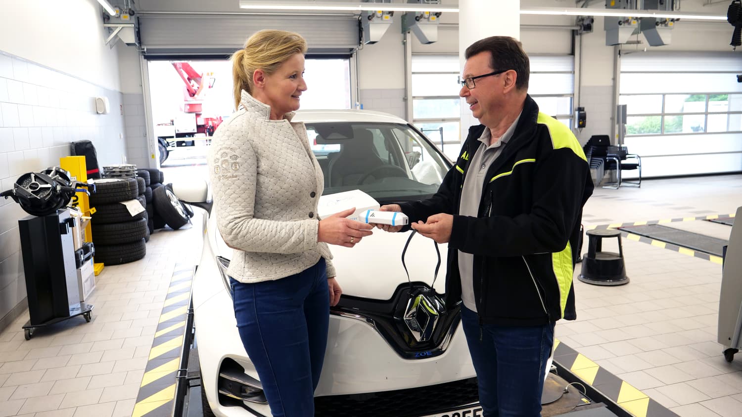 Der ADAC in NRW bietet über seinen neuen Kooperationspartner Aviloo einen Batterie-Check für gebrauchte Elektroautos an.