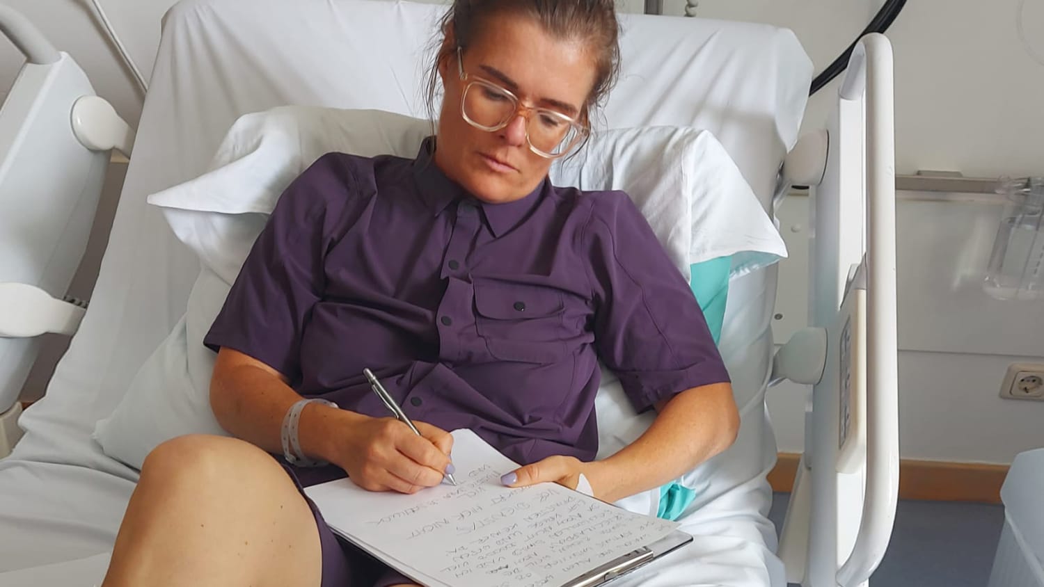 Kaddi Kestler liegt im Krankenhaus