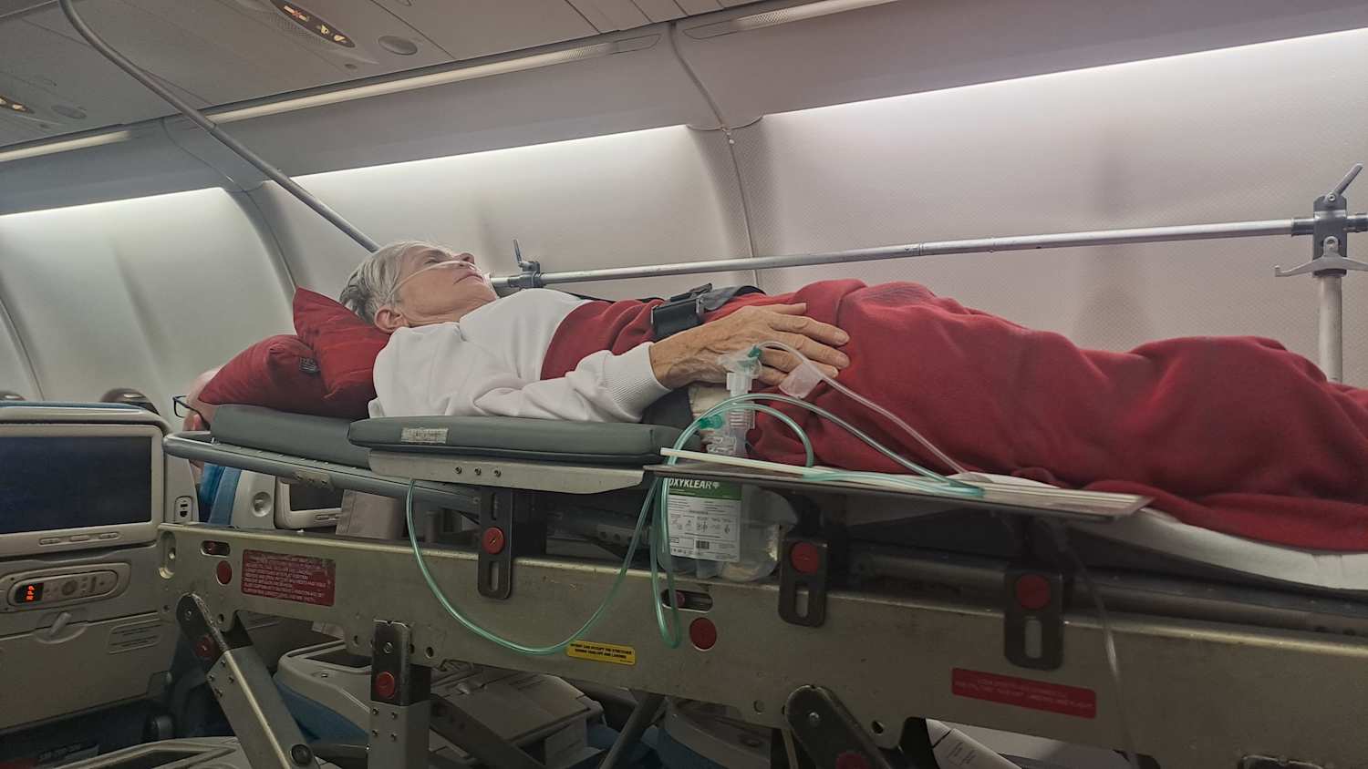 Rückholung aus Thailand mit dem Ambulanzflieger wegen Dengue Fieber