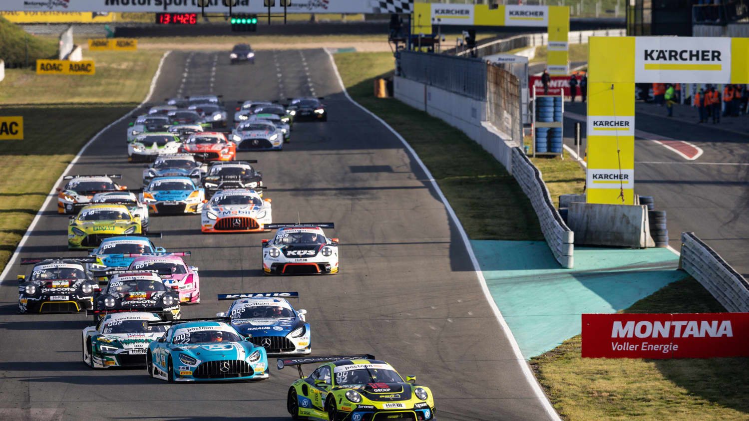 Rennszene bei den ADAC GT Masters