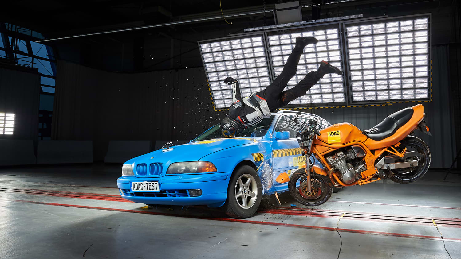 Airbag-Westen für Motorradfahrer im Test