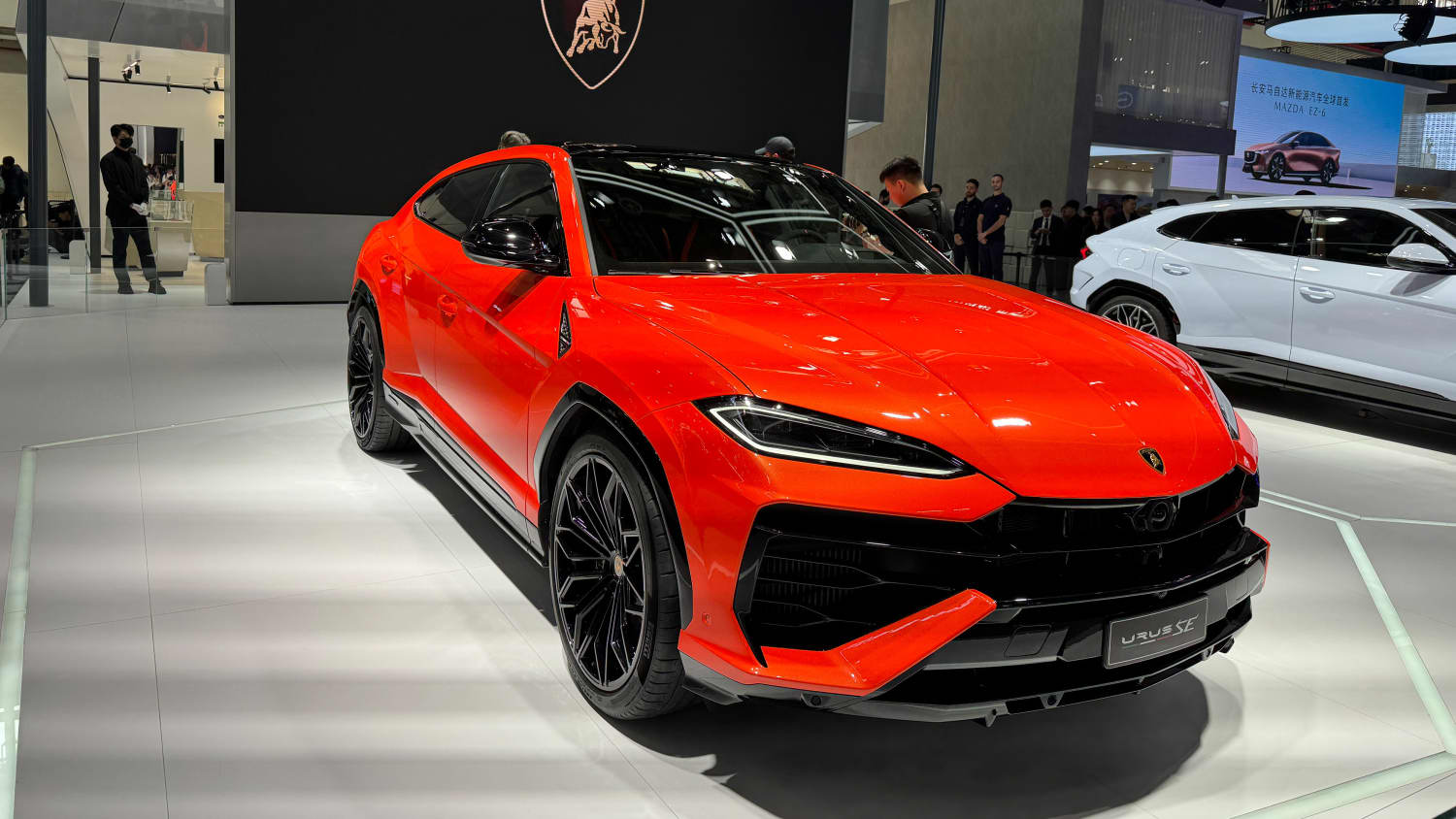 Der Lamborghini Urus SE auf der Auto China Peking 2024