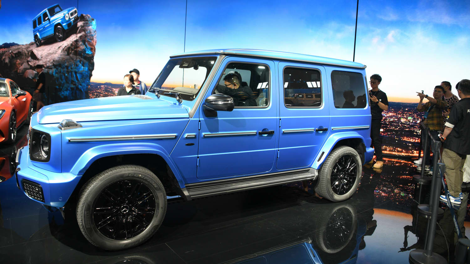 Seitenansicht eines Mercedes G580 auf der Auto China Peking 2024