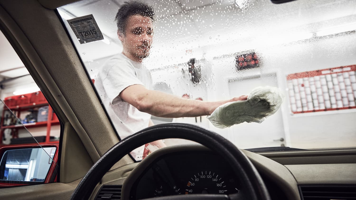 Autoaufbereitung – Tipps für Reinigung und Pflege