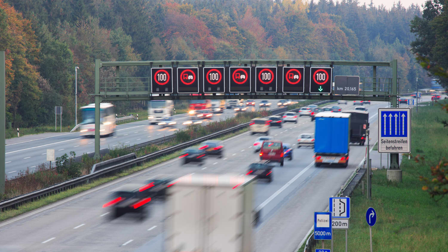 Verkehr auf deutscher Autobahn