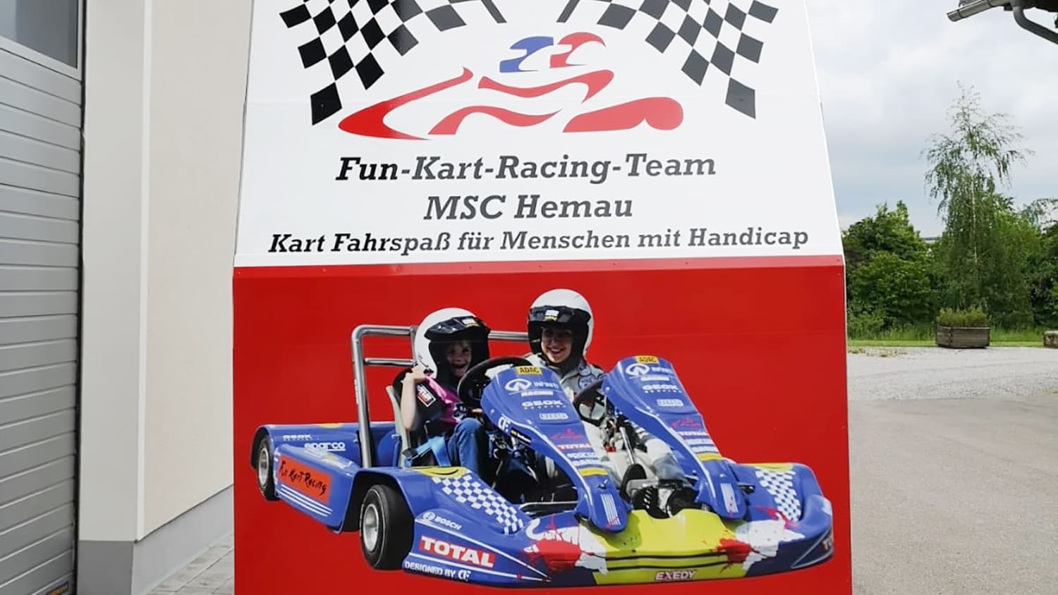 Der Aufsteller des Fun Kart Racing Teams vom Motorsport Club Hemau