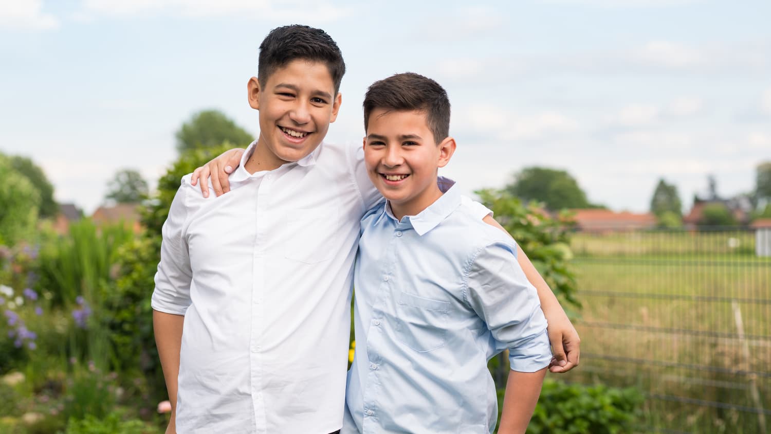 Leon Langenhorst mit seinem kleinen Bruder