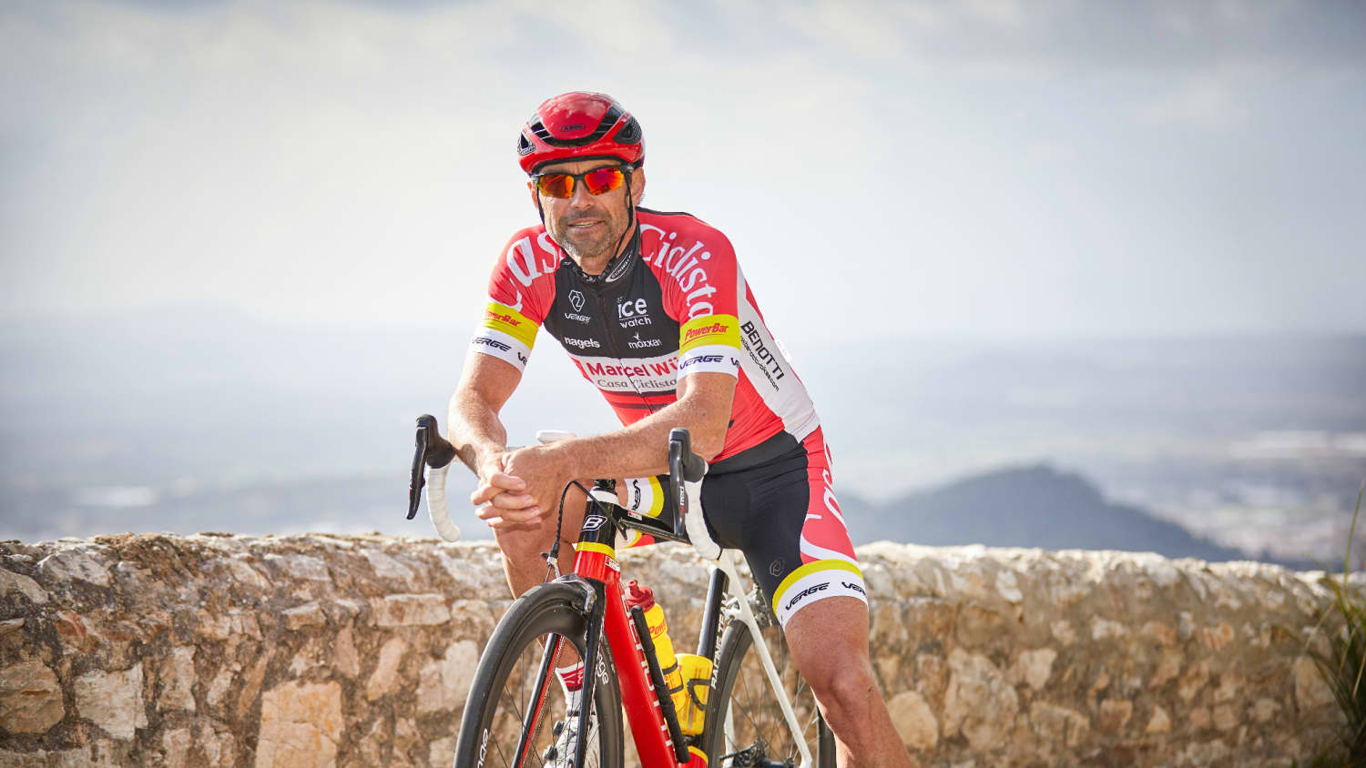 Der Radrennfahrer Marcel Wüst auf seinem Rad auf Mallorca