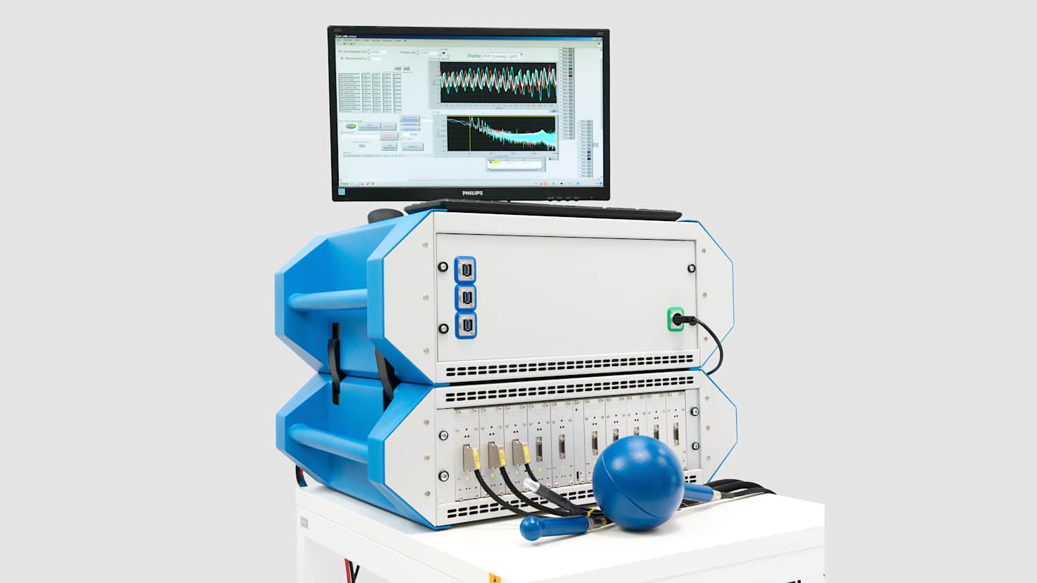ADAC preveril vplyv elektrosmogu v elektromobiloch. Po miliónoch meraní zistili, či sú elektromobily sú z hľadiska žiarenia bezpečné.