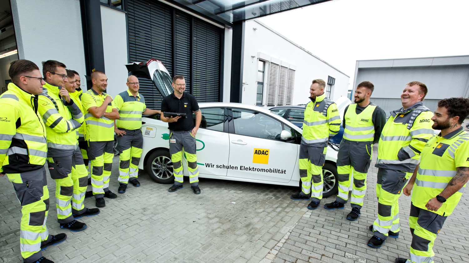 Hochvoltschulung E-Autos Pannenhilfe Landsberg am Lech