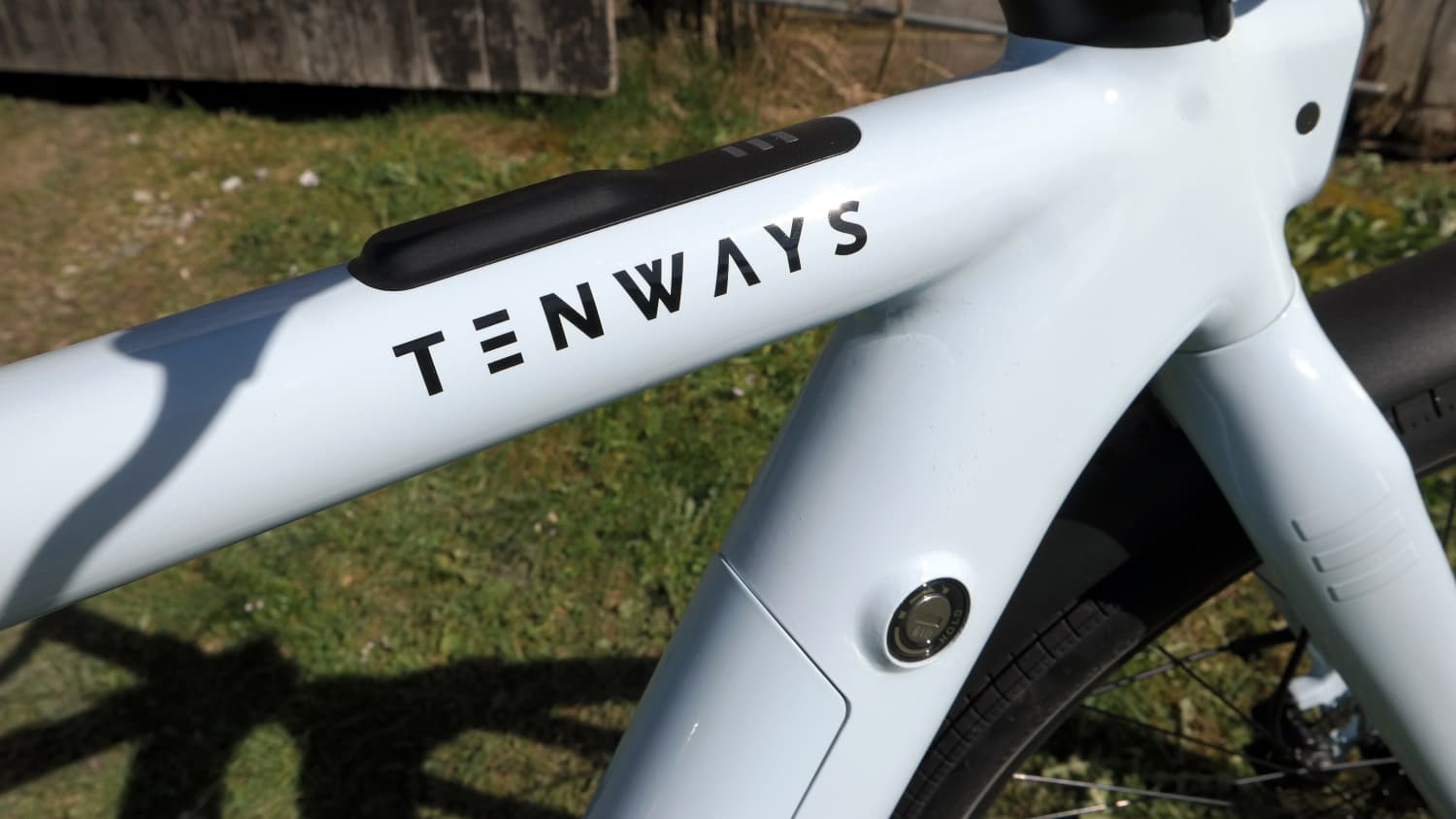 Smart Connect Modul und Akku Schloss des Tenways CGO009 E-Bike