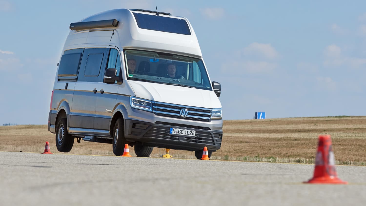 IM TEST  Der VW Crafter ist eine Wundertüte, die niemals voll wird