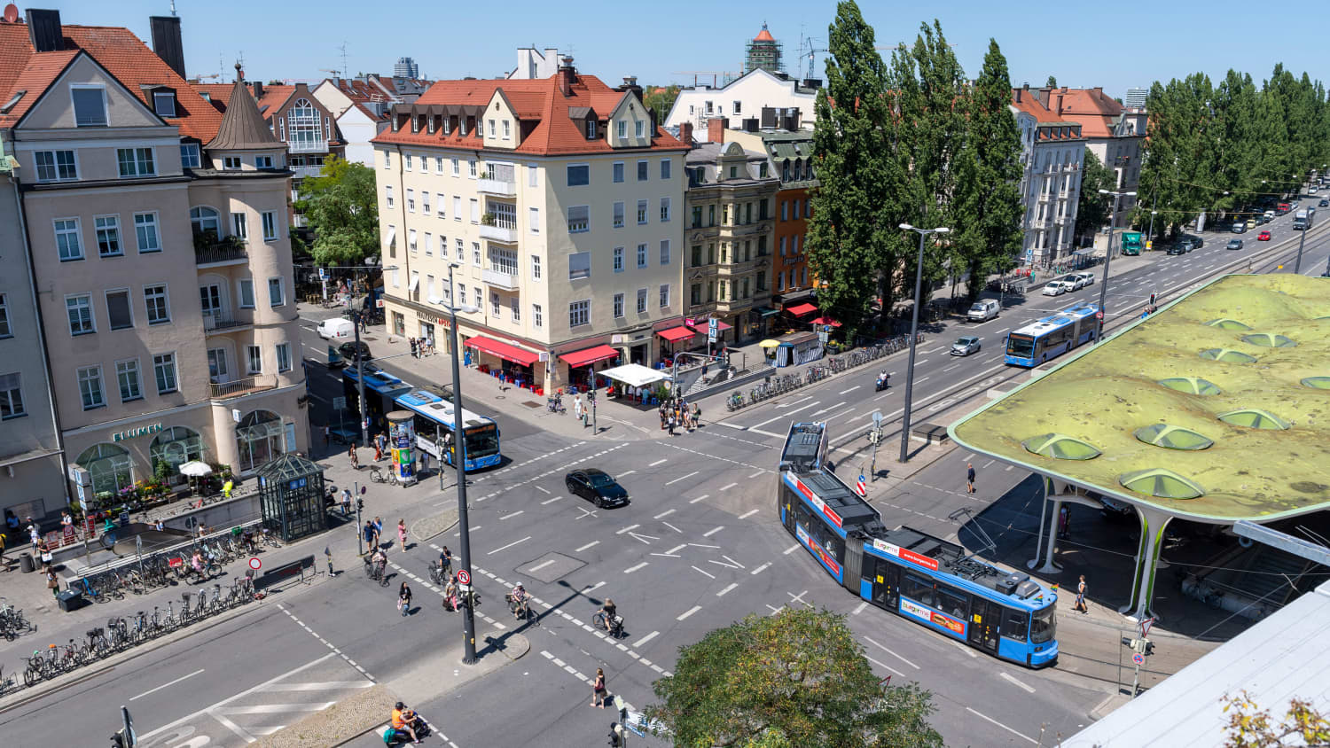 Verkehr auf der Münchner Freiheit