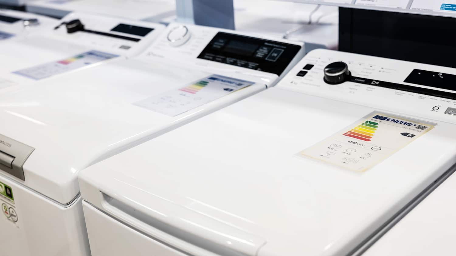 Aufnahme verschiedener Waschmaschinen und deren Energieeffizienzklassen
