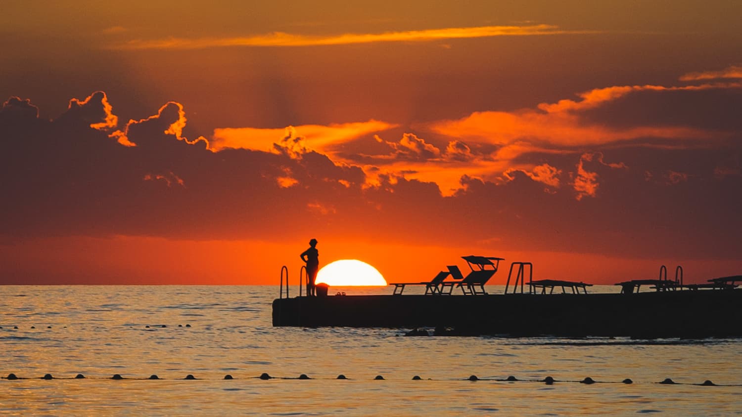 Goldene Stunde am Meer: Die Sonnenuntergänge gehören zu den unvergesslichsten Erlebnissen im Kroatienurlaub.