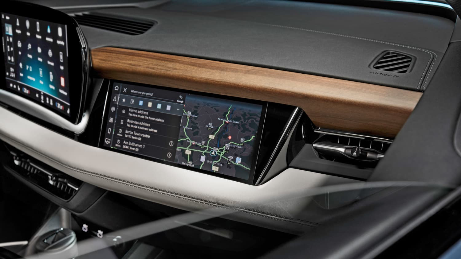 Das Display des Navigationssystems vom Audi Q6 e-tron