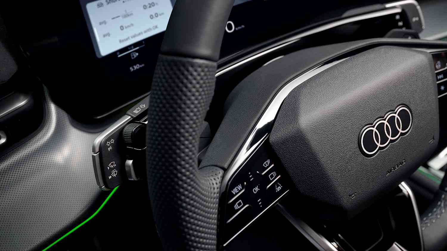 Detail am Lenkrad des Audi Q3