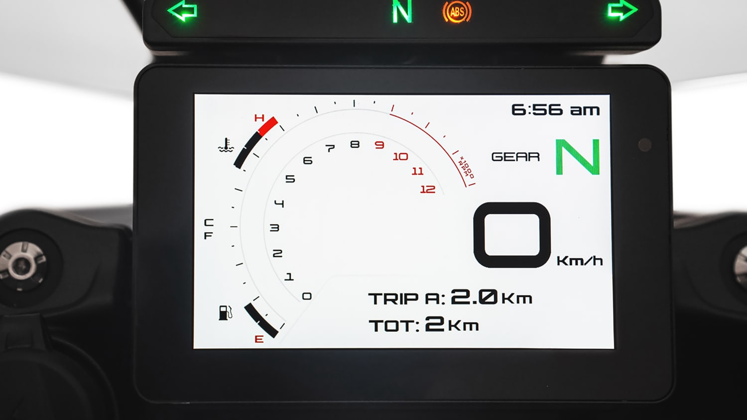 Das Display der Benelli TRK 702 X