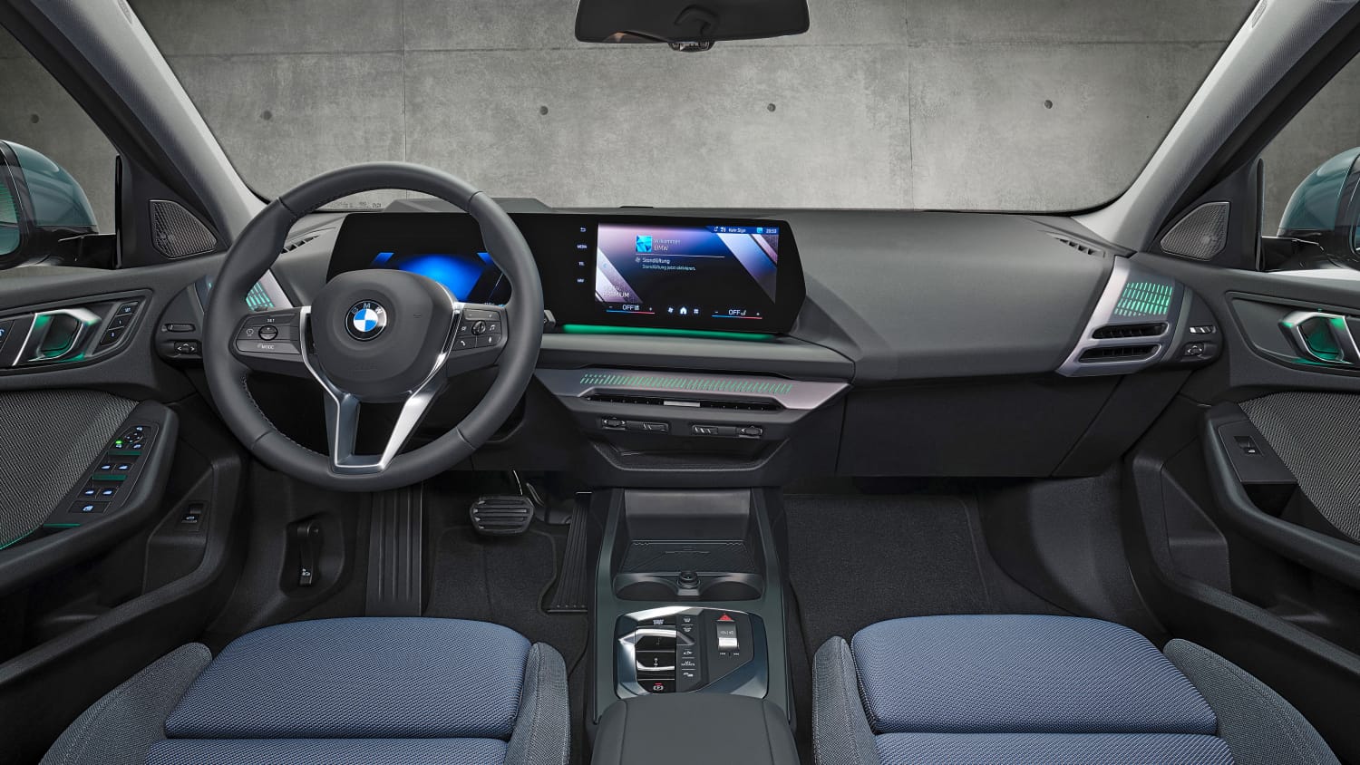 Cockpit eines 1er BMW nach Facelift