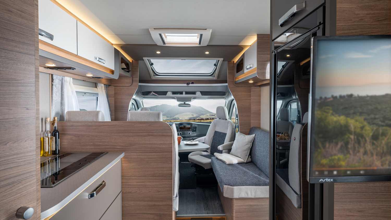Innenansicht des Wohnmobils Caraloft 3300