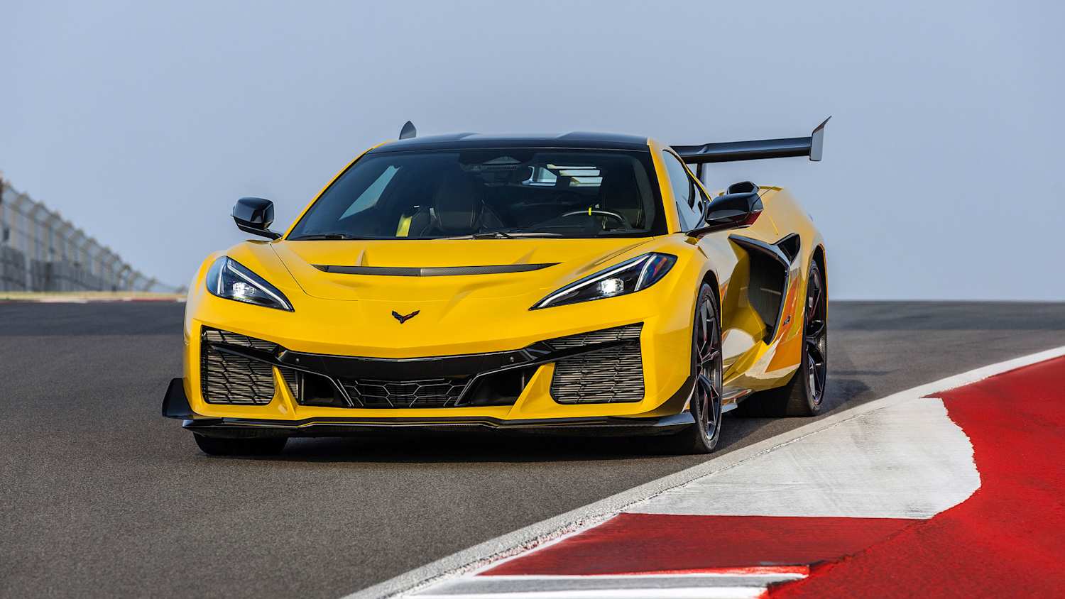 Das neue Chevrolet Corvette CR1 Coupe in gelb