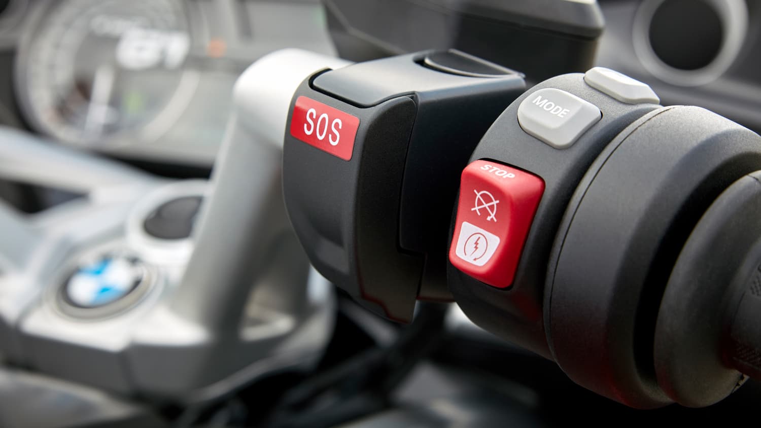 Ecall und SOS Schalter an einem Motorrad von BMW