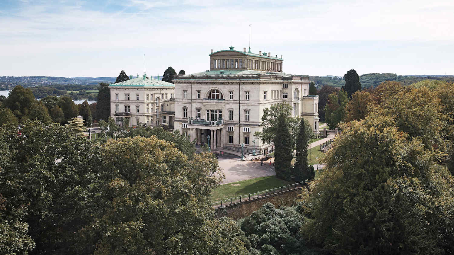 Außenansicht der Villa Hügel