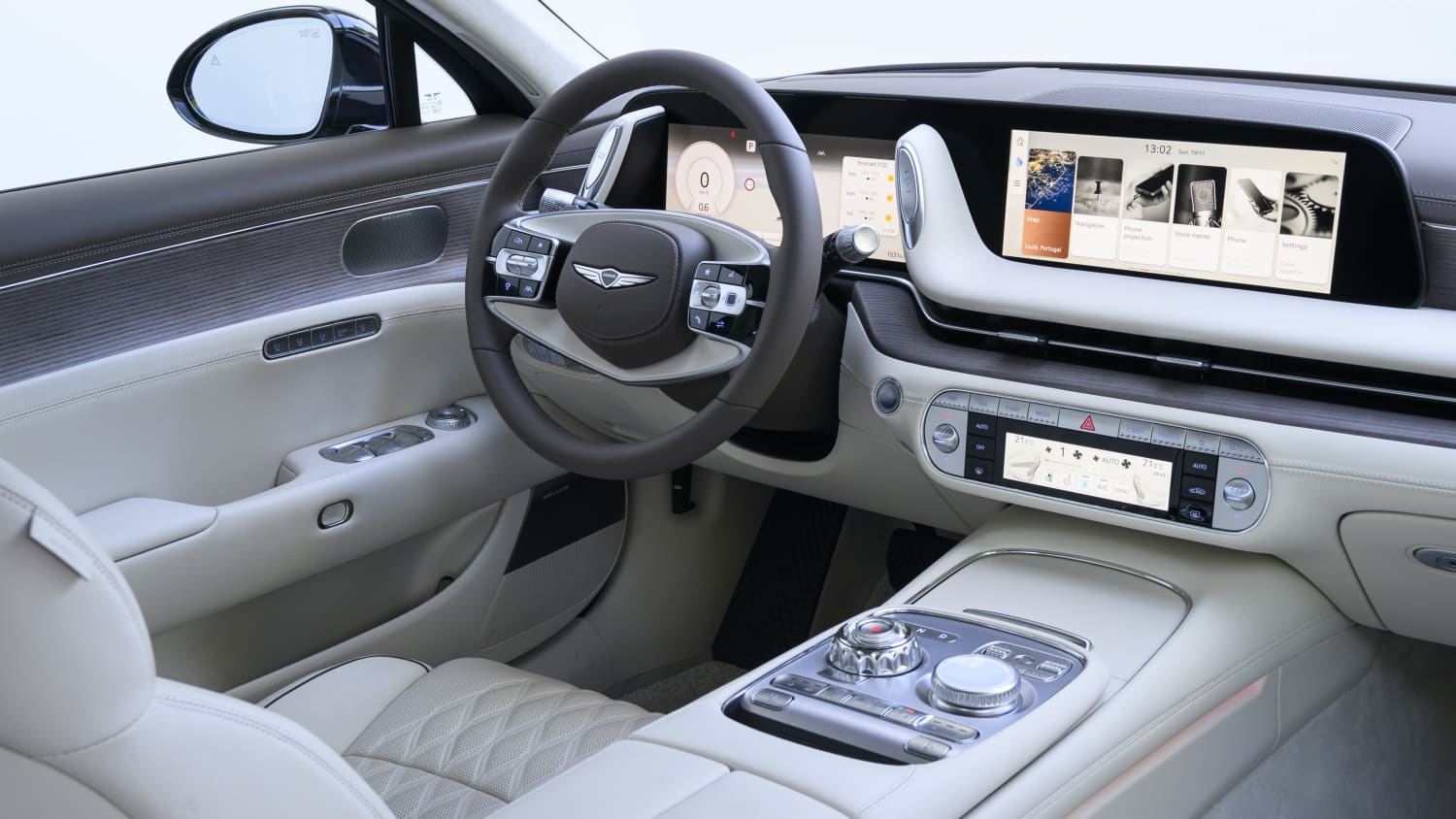 Cockpit des Genesis G90