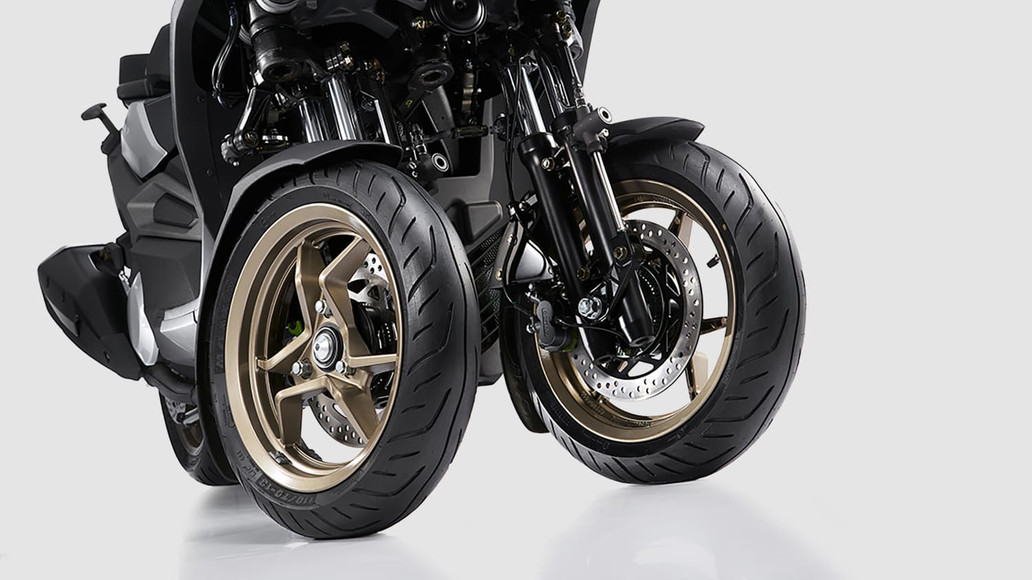 Detailaufnahme der Räder der Kymco CV3