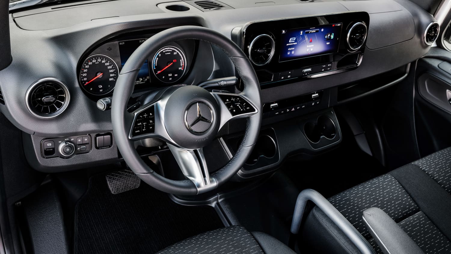 Cockpit des Mercedes e-Sprinter