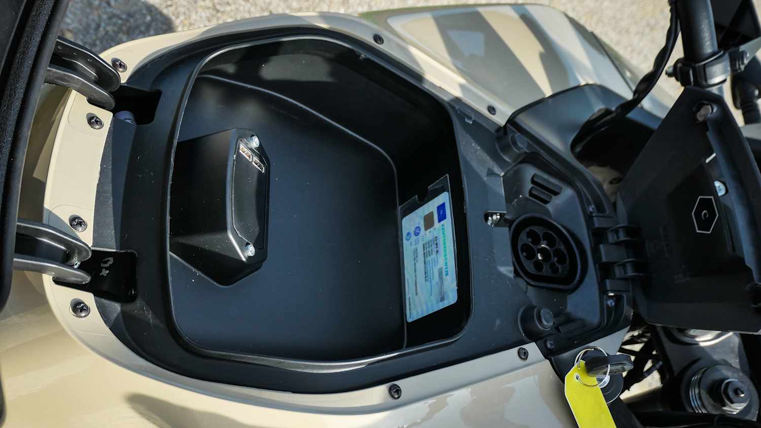 Staufach der Zero DS