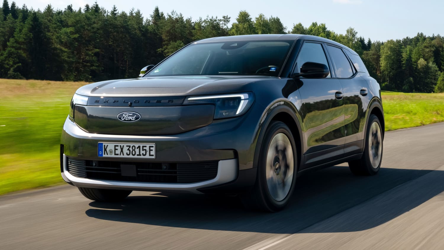 Frontansicht des Ford Explorer BEV