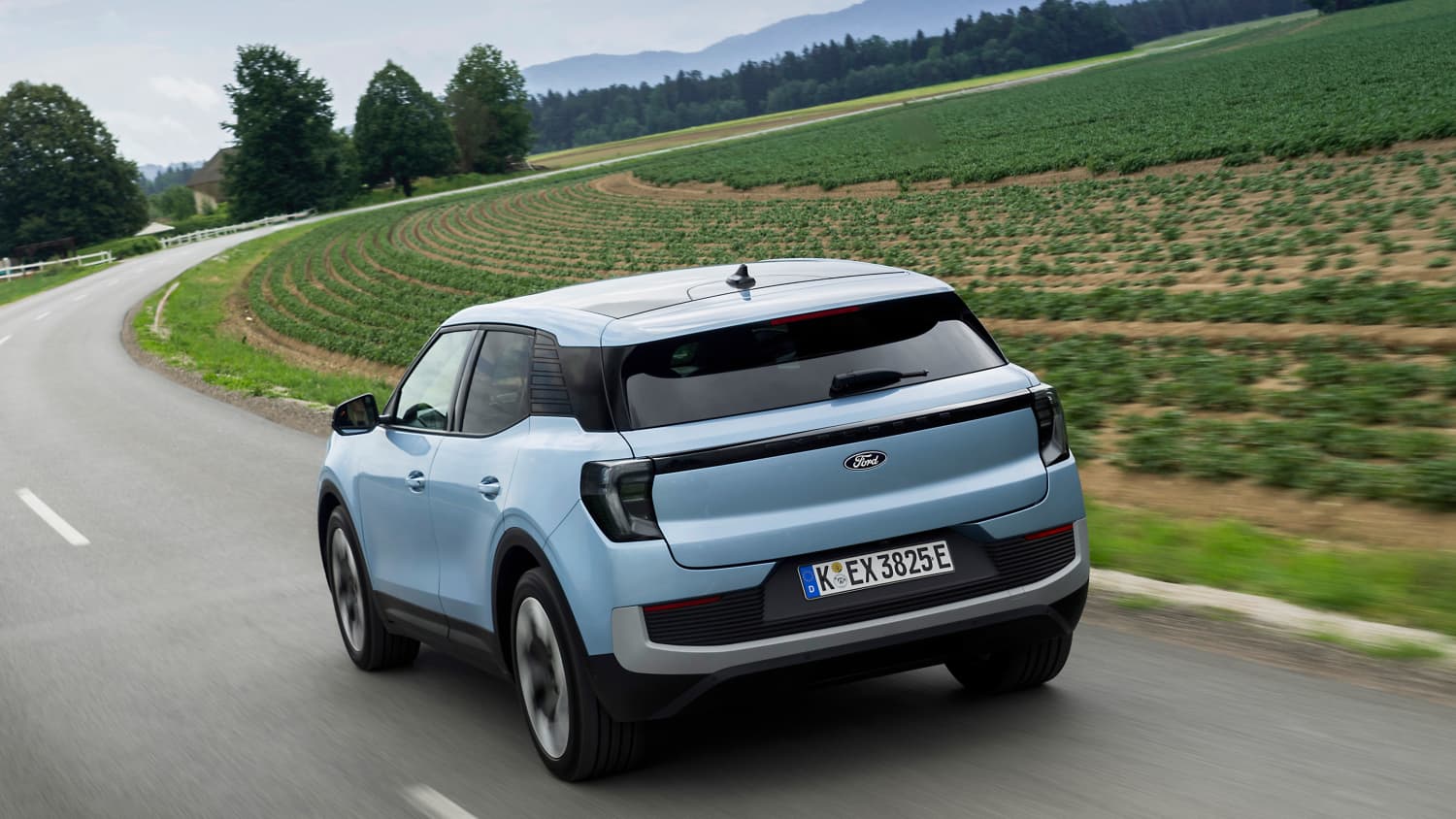 Heckansicht des Ford Explorer BEV