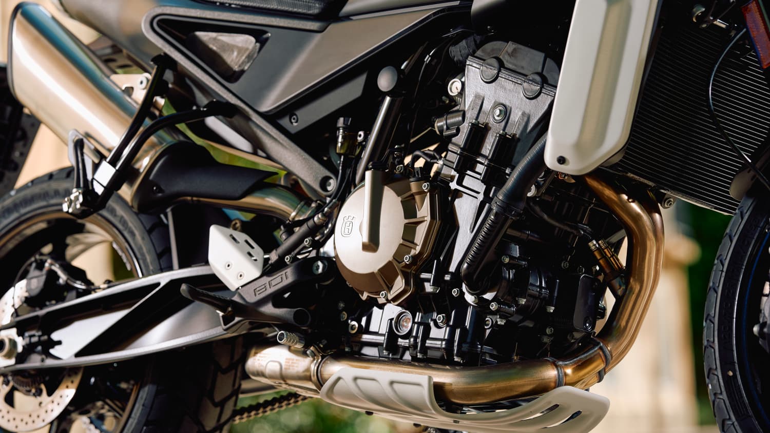 Motor der Husqvarna 801 Svartpilen