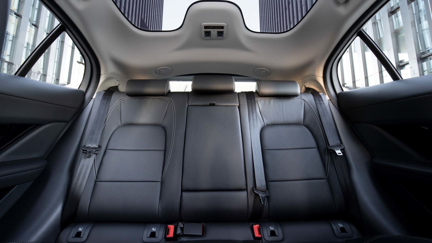 Rückbank eines Jaguar I-Pace