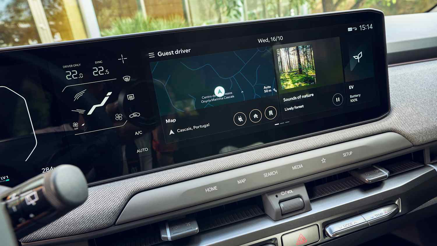 Interior Detail des Kia EV3 das Display im cockpit